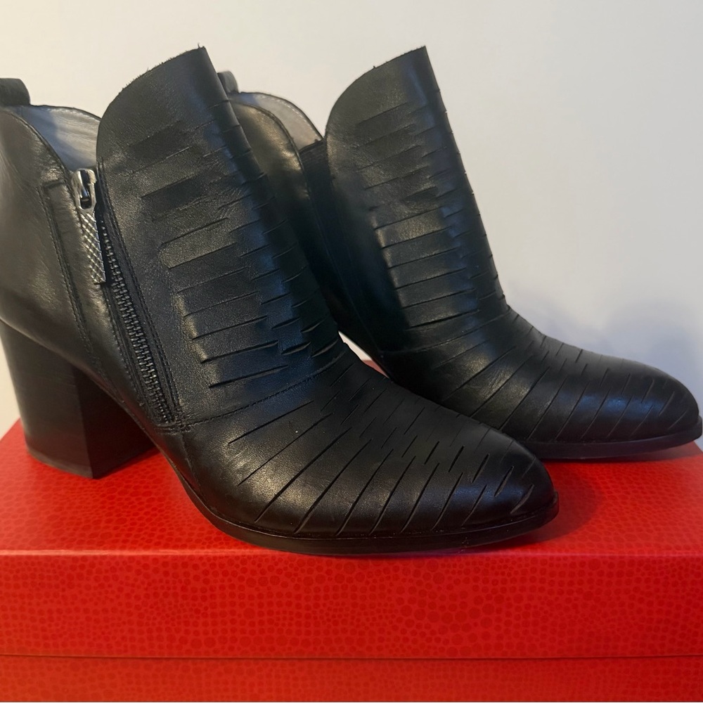 Donald J. Pliner Elton Black Leather Ankle Booties